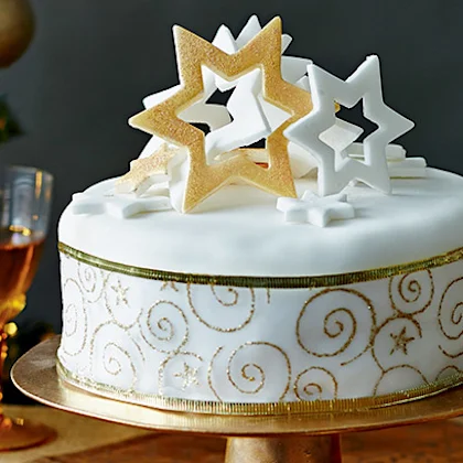 Starburst Christmas Cake