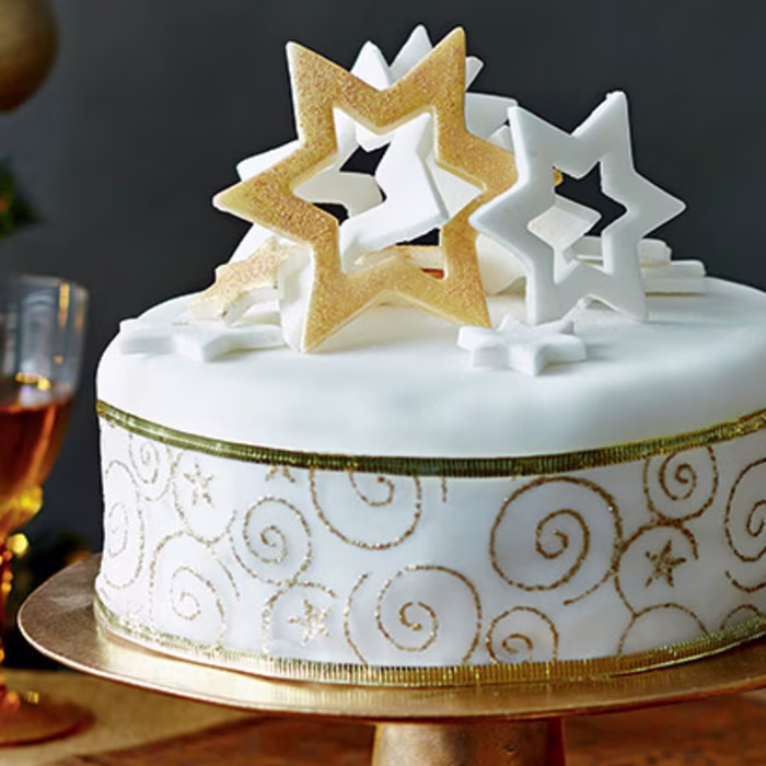 Starburst Christmas Cake