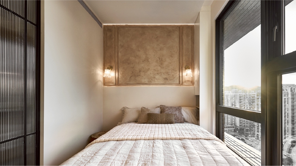 奶油風房間：訂製特殊漆面造型，打造療癒睡眠氛圍