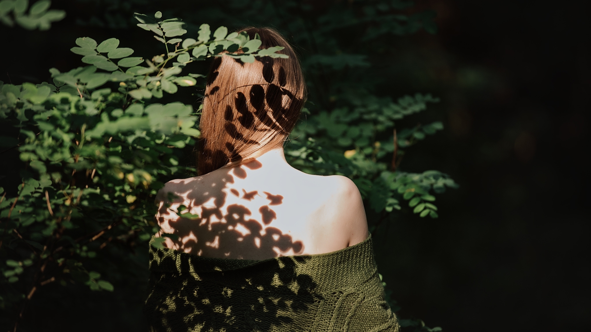 Jak zadbać o mikrobiom skóry głowy i zachować zdrowe włosy