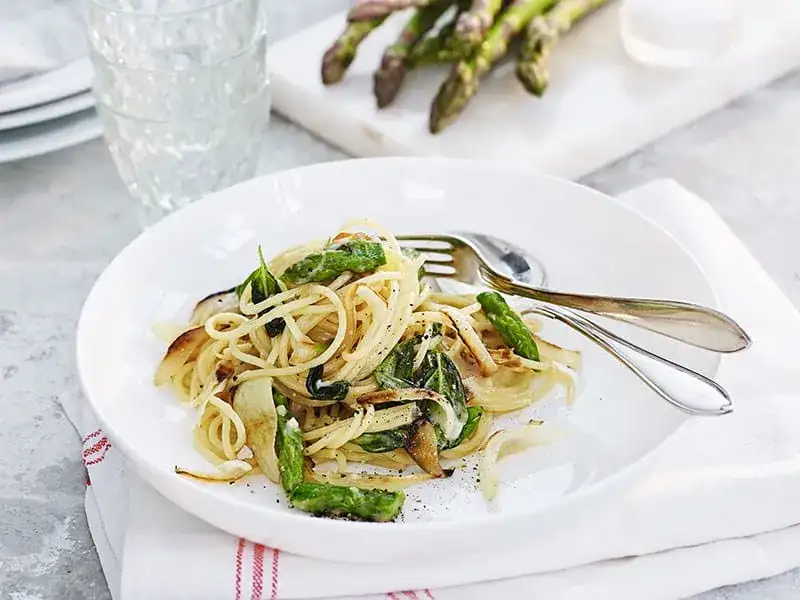 Getost Krämig Spaghetti med Sparris och Getost | Barilla | Barilla