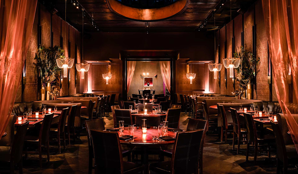 Dish or dining room at Beauty & Essex
