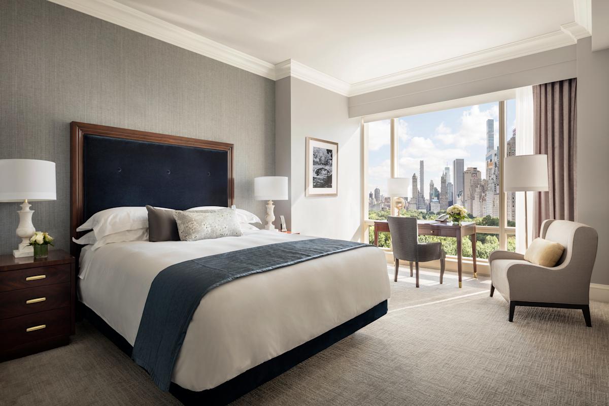 trump-international-central-park-west-manhattan-nyc-scott-frances-deluxe-park-view-room_b2aa190b-8240-472c-87084d69e49a56ce_590a3b40-f51f-4639-bf26f99d3e1ca23f