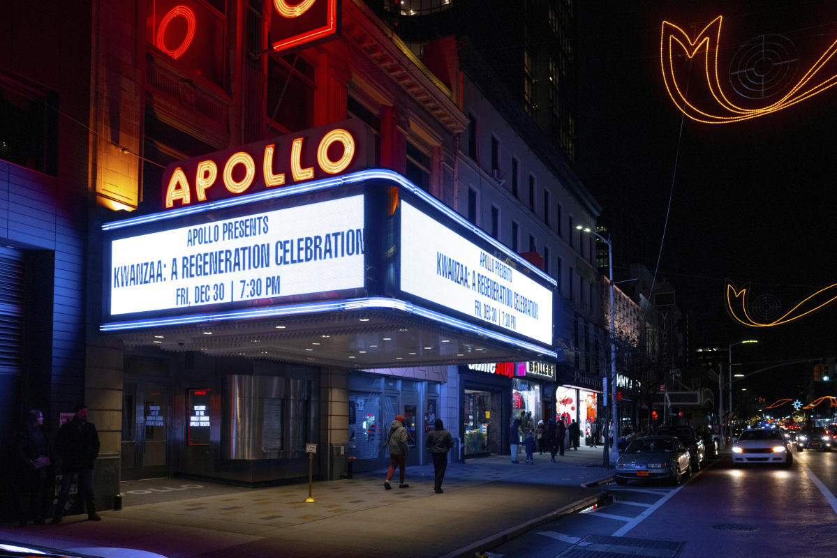 Apollo-Harlem-NYC-Photo-Mark-Warner.jpg