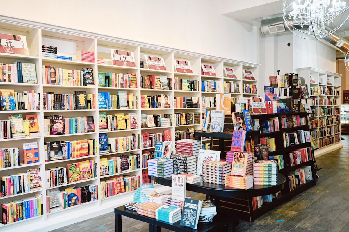 The Lit Bar, Bookstore, Shopping, Interior, Mott Haven, Bronx, NYC, New York City