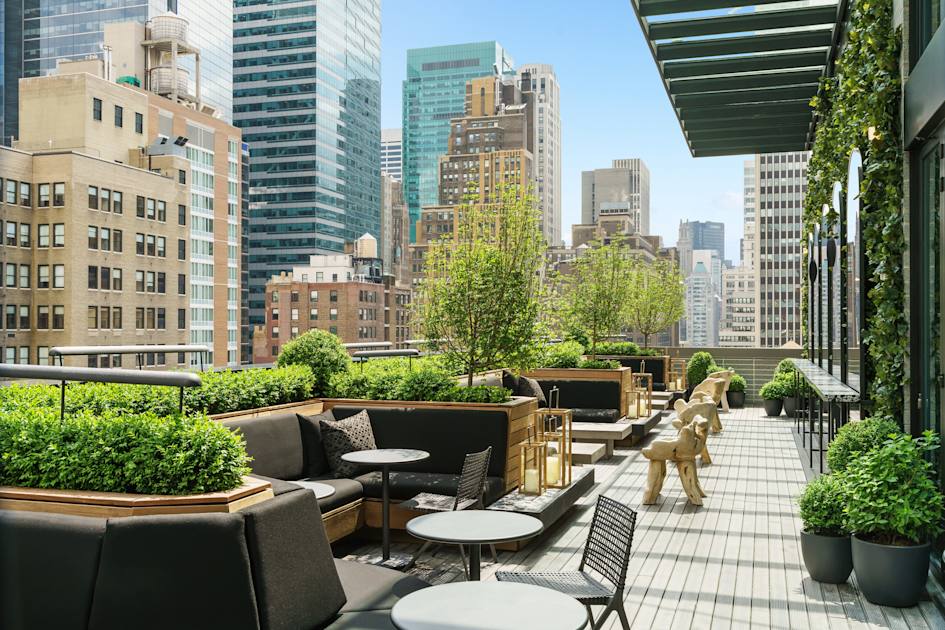 Hotel Rooftop Bars in Queens, Roosevelt Island and Manhattan