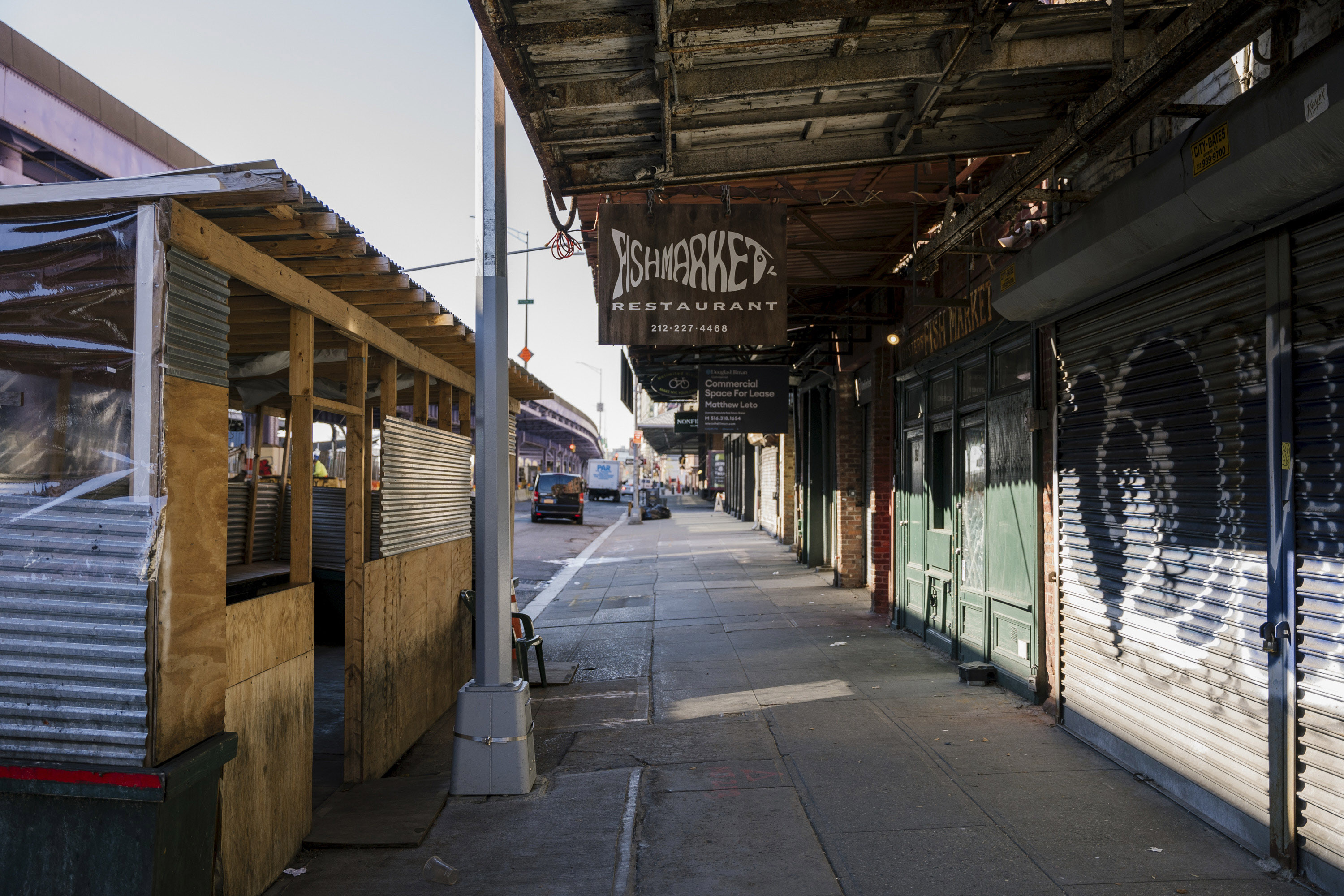 Fish-Market-Seaport-Manhattan-NYC-Photo-Mike-Szpot-on-behalf-of-the-Seaport-2.jpg