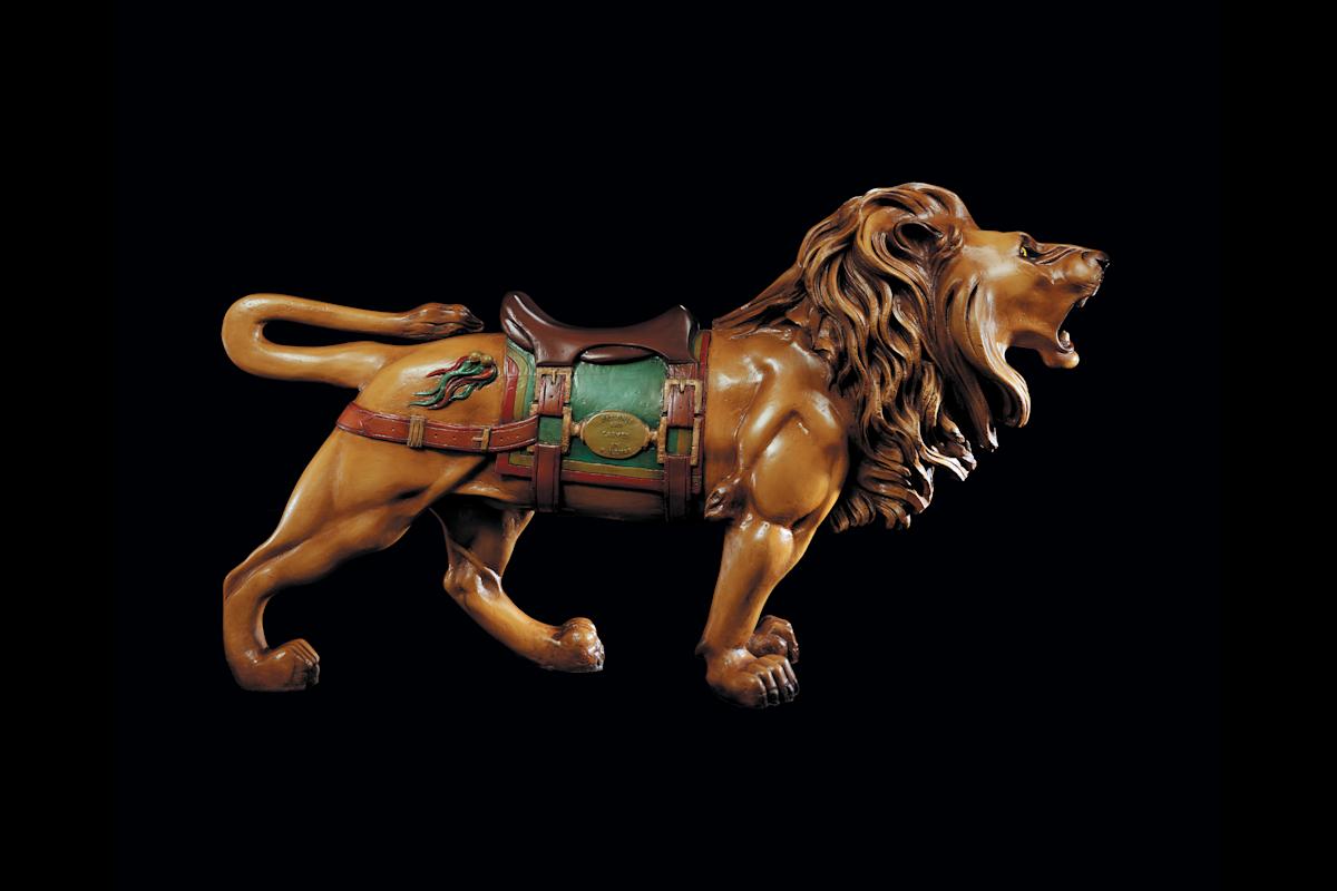 Carousel Lion
Marcus Charles Illions (1865&ndash;1949) Brooklyn, New York
1910
Paint on wood with glass eyes
51 x 84 x 20&quot;
Collecaon American Folk Art Museum, New York
Gig of Jacqueline Loewe Fowler from the Mary Lawrence and Walter Youree Colle