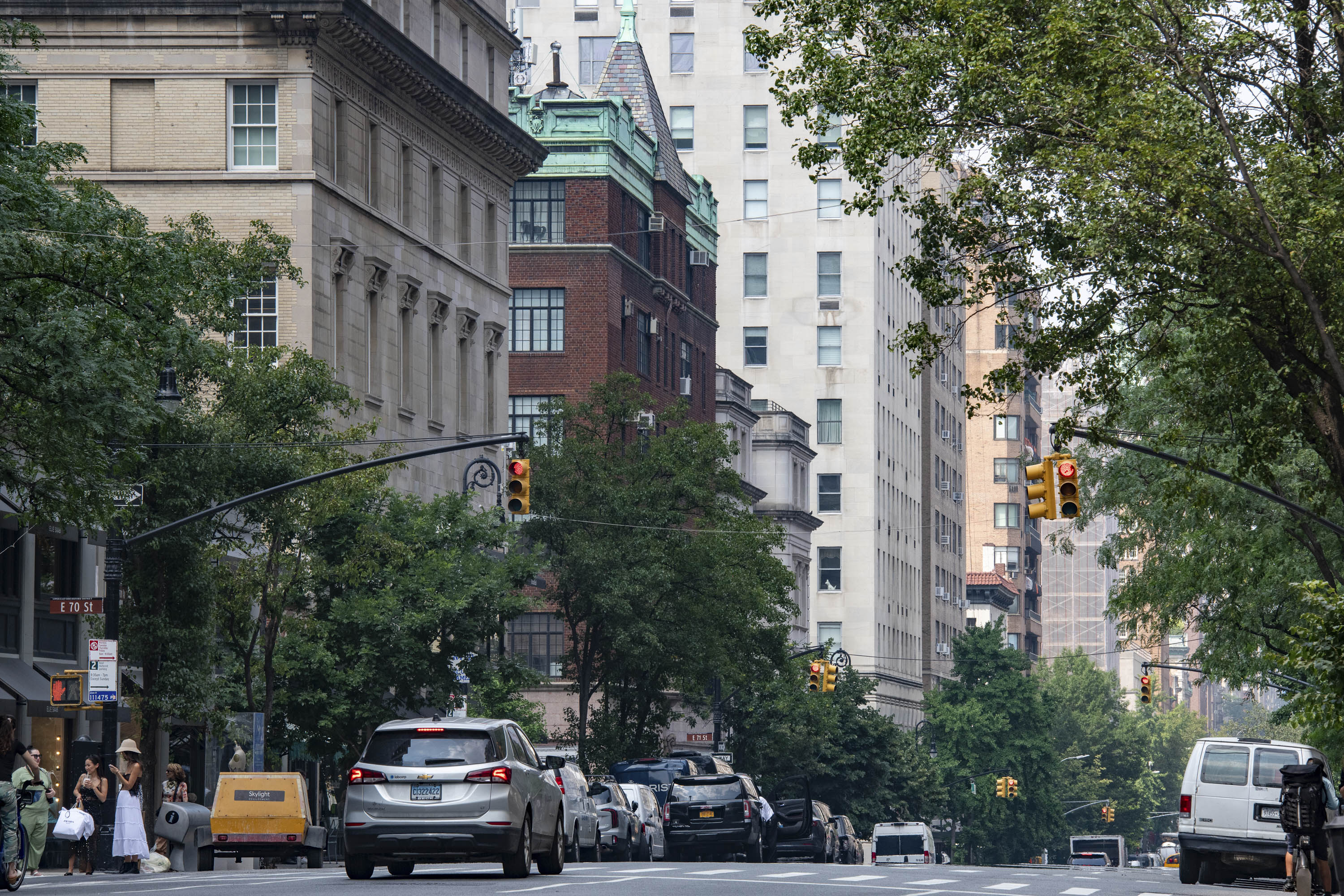 Your Guide to Luxury Shopping and Dining on NYC