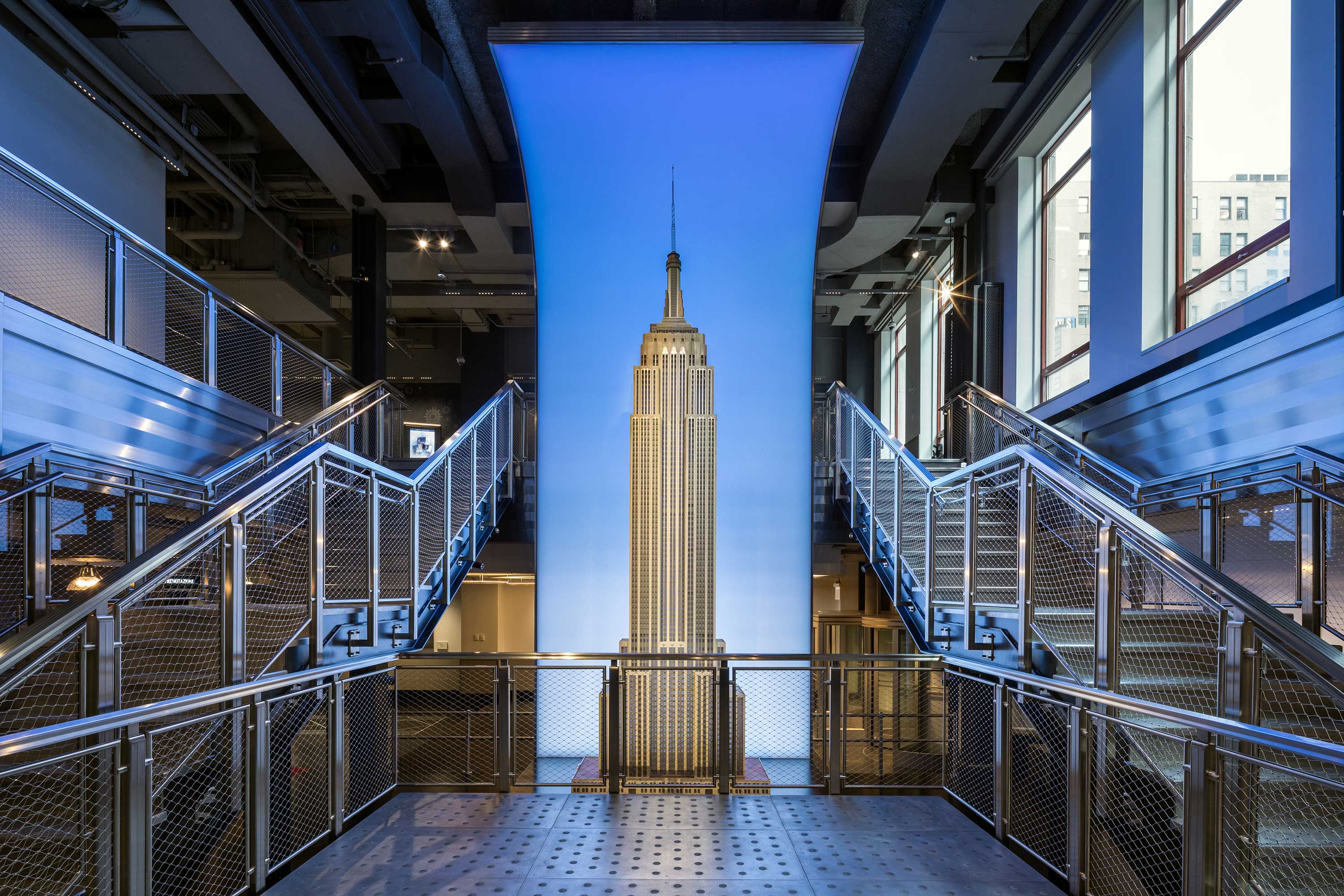 esb-herald-square-manhattan-nyc-180822_-c-evanjoseph_esb_001_high_res_66af3d59-2a37-4702-a92961151e8ba49c_bef0230f-1e5d-4ceb-a860e53a3d83e255