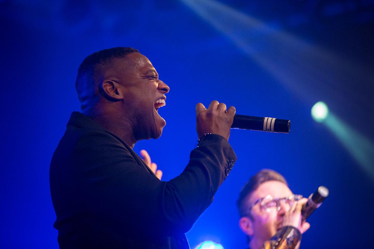 Broadway sings performer