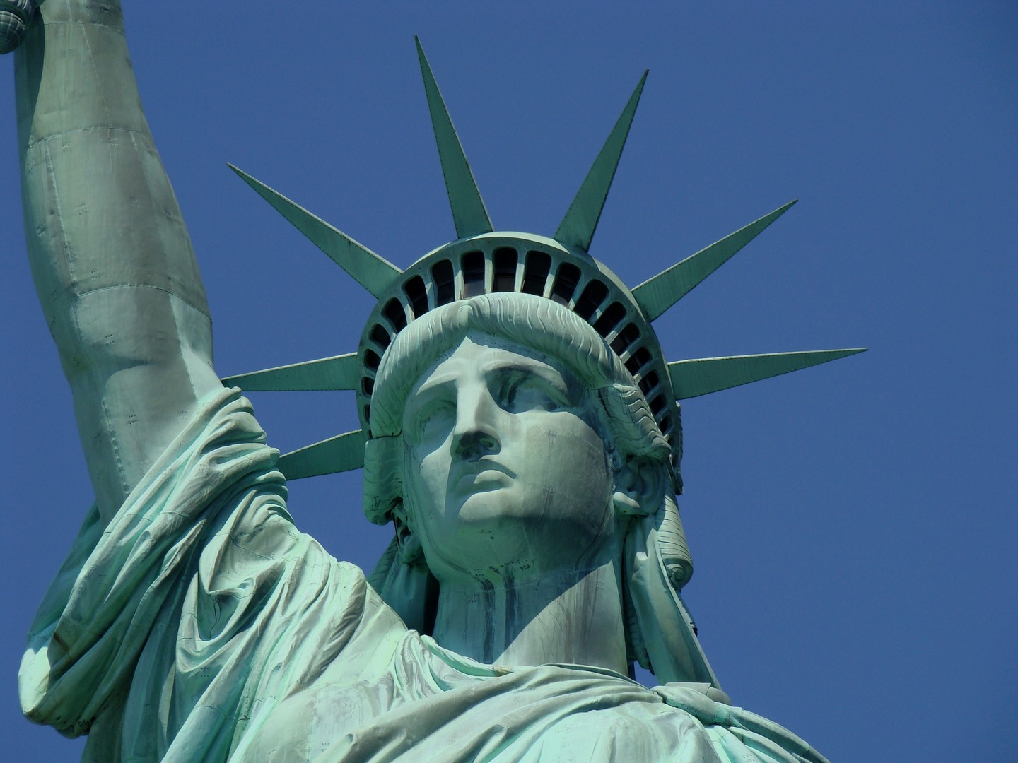 statue-of-liberty-face