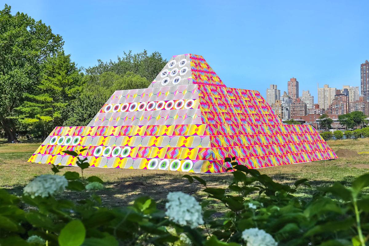 Jeffrey Gibson, Because Once You Enter My House It Becomes Our House (2020). Courtesy the artist; Socrates Sculpture Park; Sikkema Jenkins &amp; Co., New York; Kavi Gupta, Chicago; Roberts Projects, Los Angeles. Image: Scott Lynch
