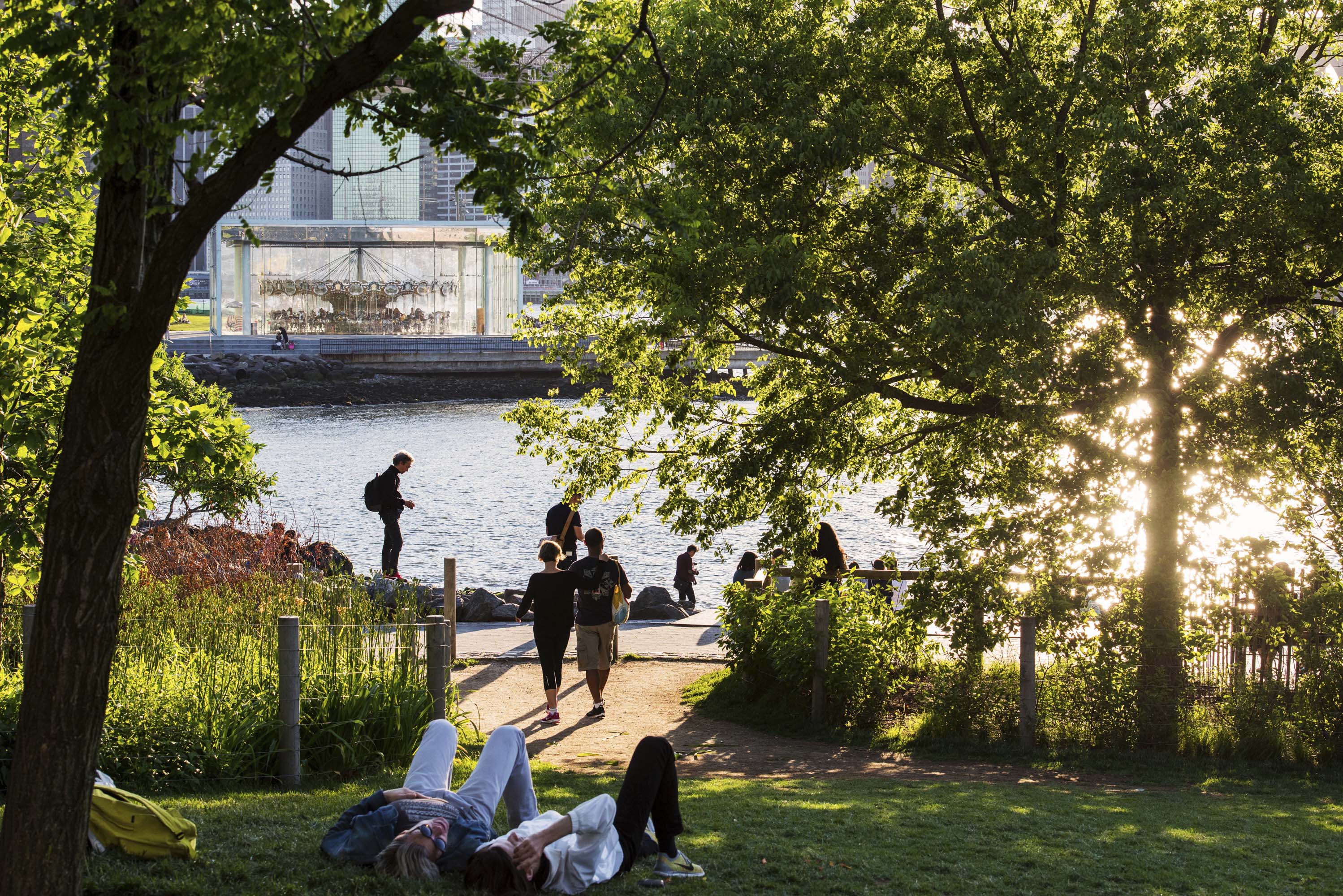 Entdecken Sie DUMBO | Brooklyns bezauberndes Juwel am Wasser