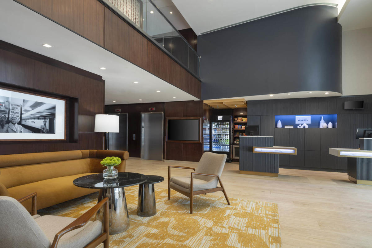 Lobby of Courtyard by Marriott New York Manhattan/SoHo