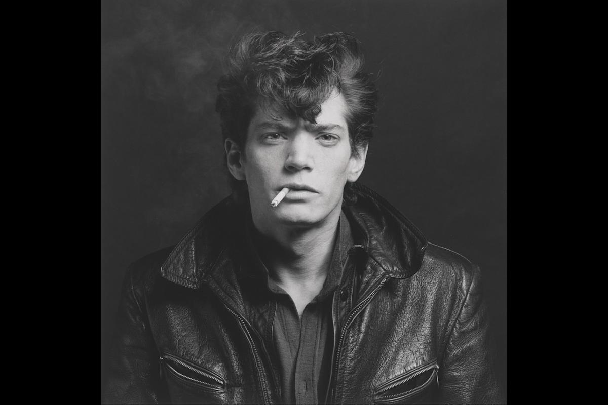 Robert Mapplethorpe. Self Portrait, 1980. Gelatin silver print, 35.9 x 35.7 cm. Solomon R. Guggenheim Museum, New York Gift. The Robert Mapplethorpe Foundation. 93.4289. Used by permission.