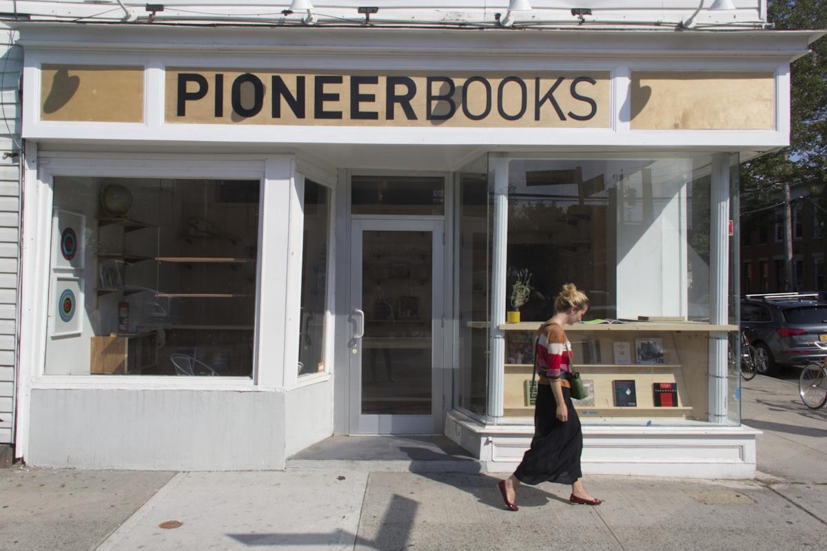 Pioneer Books, exterior