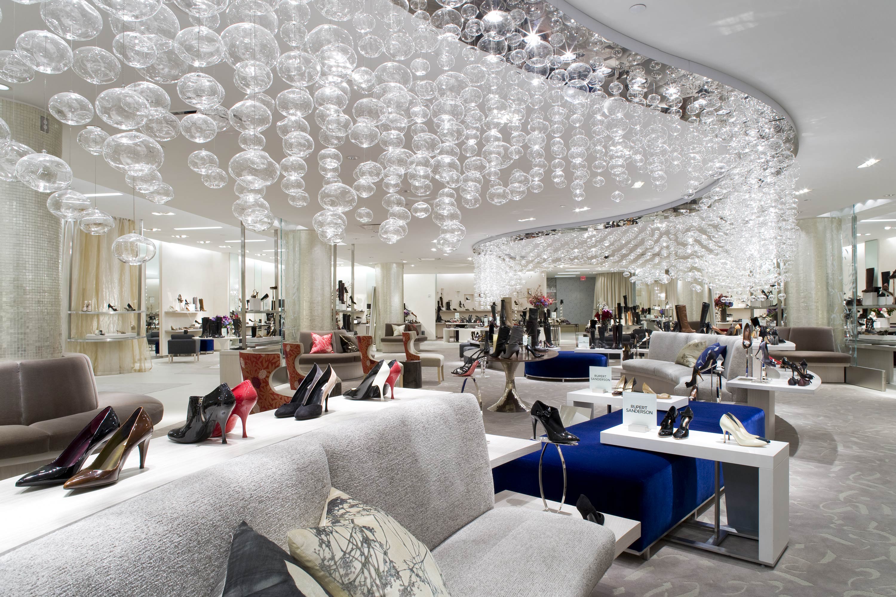 Saks fifth avenue, interior