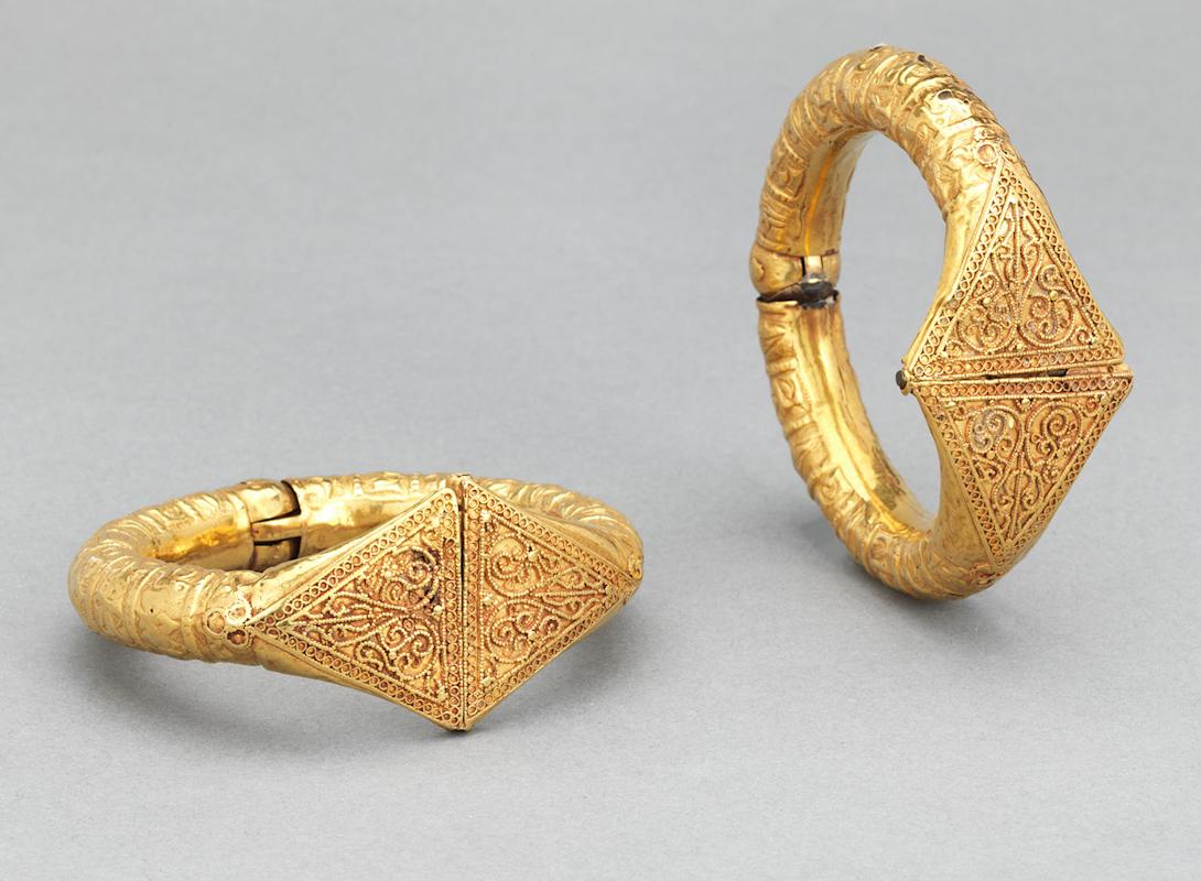 Courtesy, &copy; The al-Sabah Collec1on, Dar al-Athar al-Islamiyyah, Kuwait
