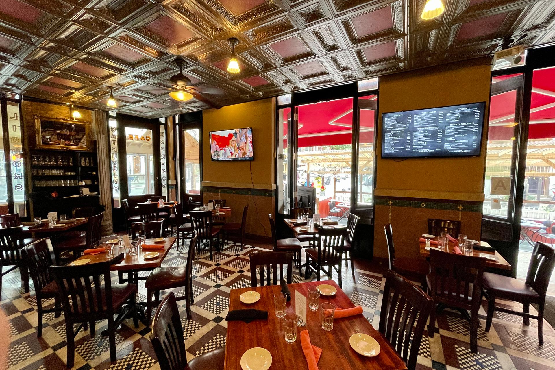 grotta-azzurra-little-italy-manhattan-nyc-courtesy-056.jpg