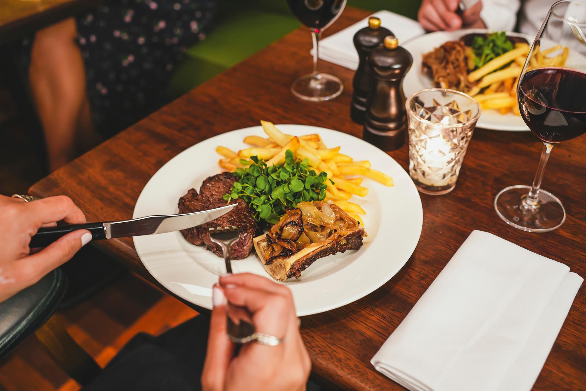 Hawksmoor-Manhattan-NYC-Photo-Courtesy-Hawksmoor-4.jpg