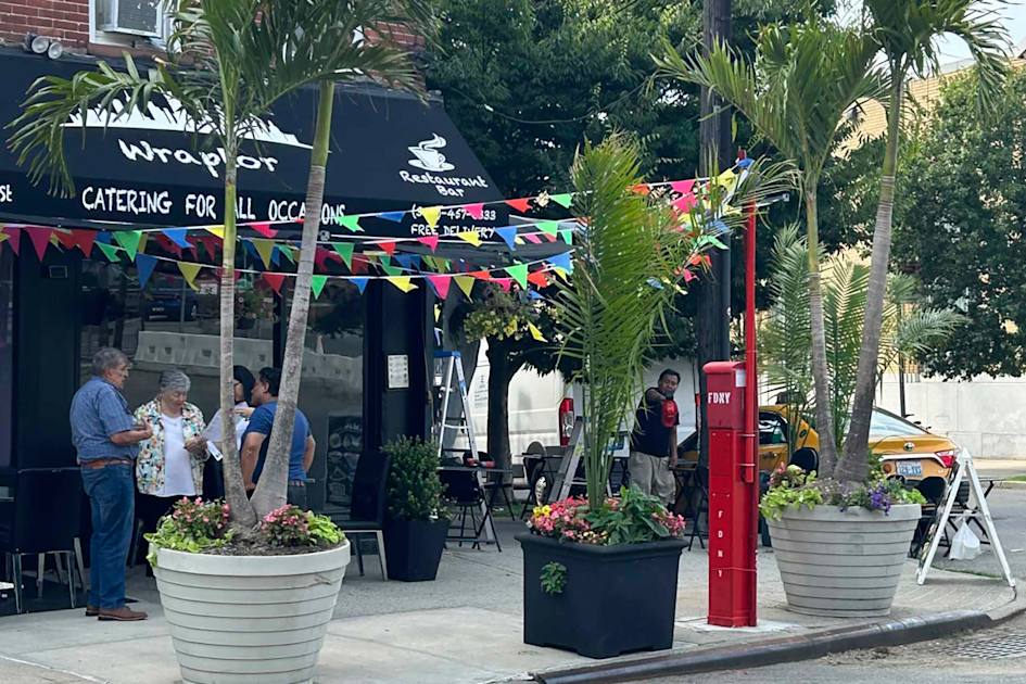 Eat at Wraptor | Red Hook Restaurant