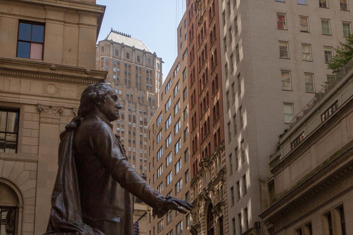 federal-hall-lower-manhattan-nyc-molly-flores_x9a4553