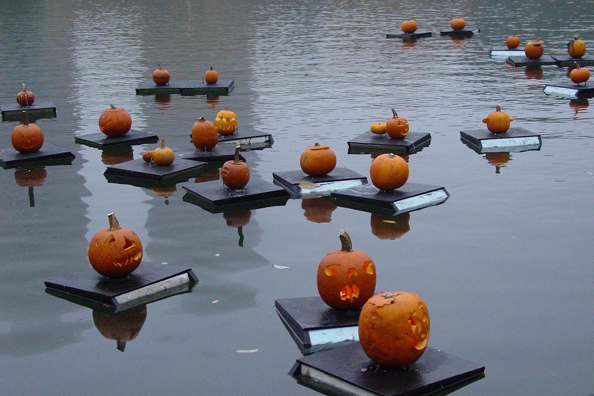 Pumpkin Sail  in Central Park, NYC