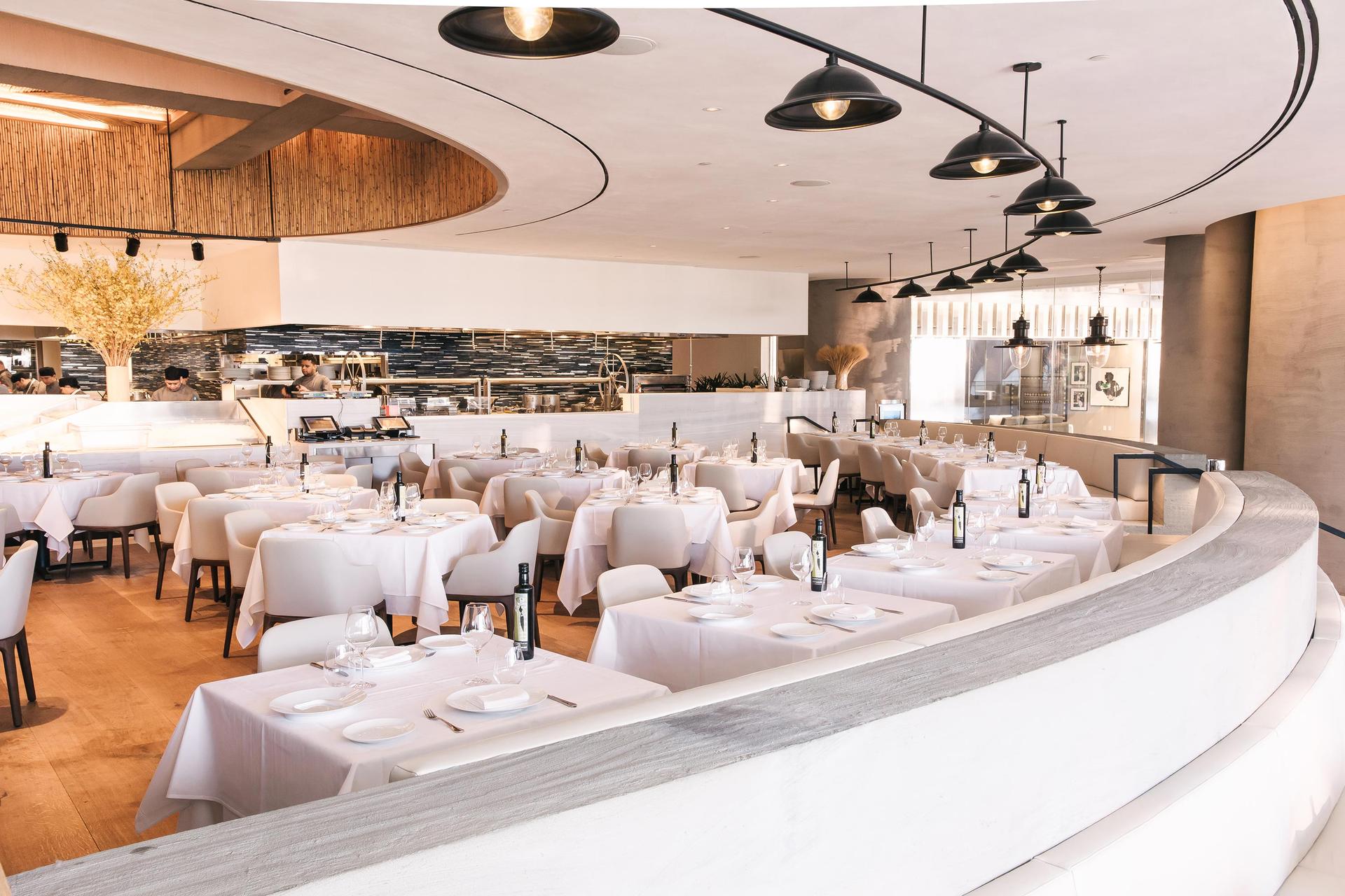 estiatorio-milos-hudson-yards-manhattan-nyc-estiatorio-milos-hudson-yards-dining-room--credit-matt-taylor-gross.jpg