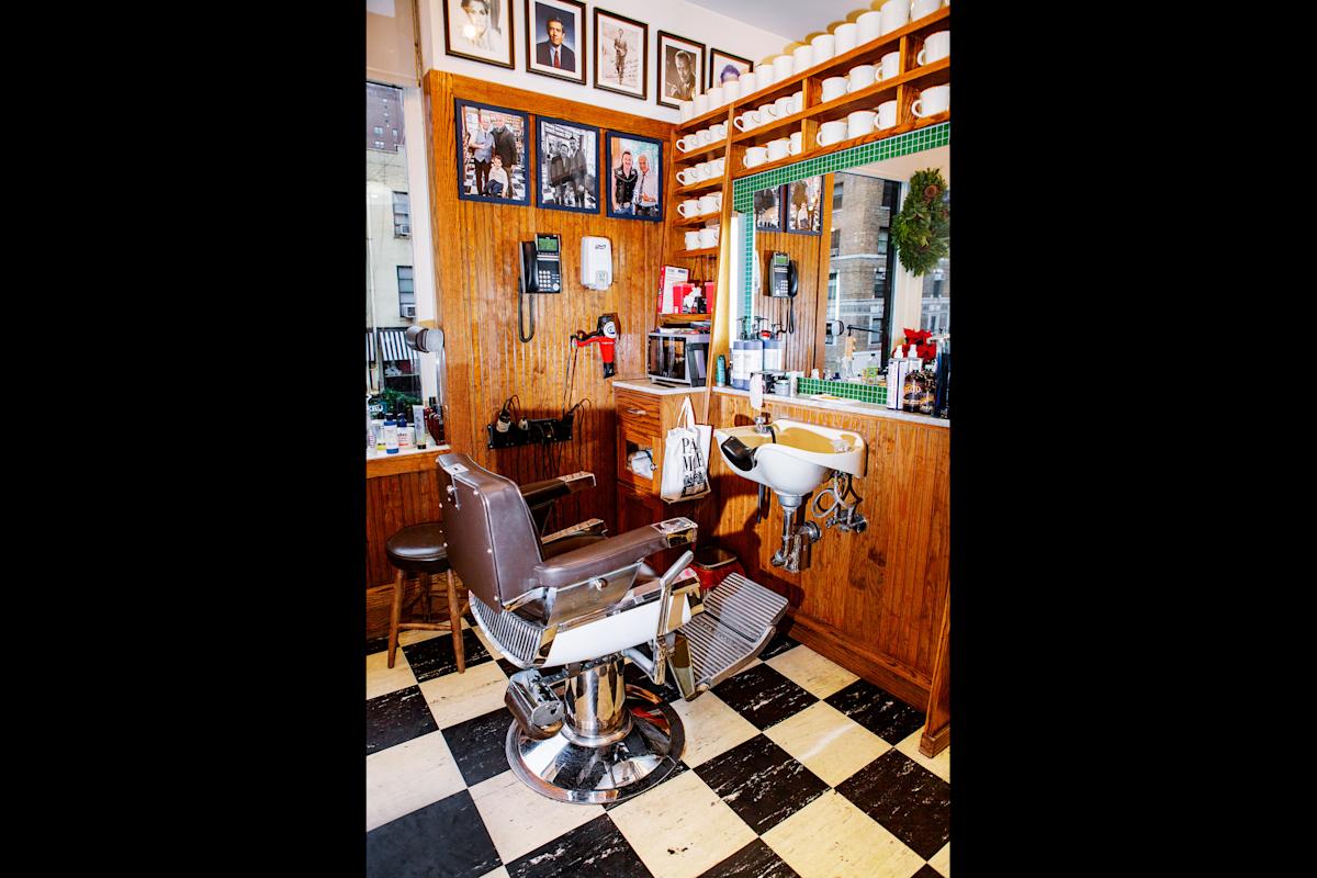 Paul Molé Barber Shop NYC Tourism