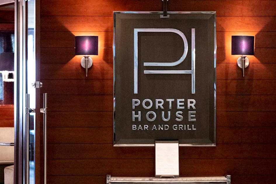 Porter House Bar and Grill Midtown West restaurants NYC Tourism