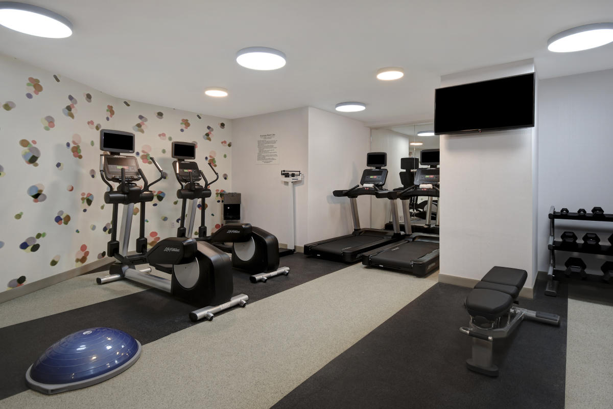 Fitness-center-Springhill-Suites-Midtown-Manhattan-New-York-Photo-Got-You-Looking-6.jpg