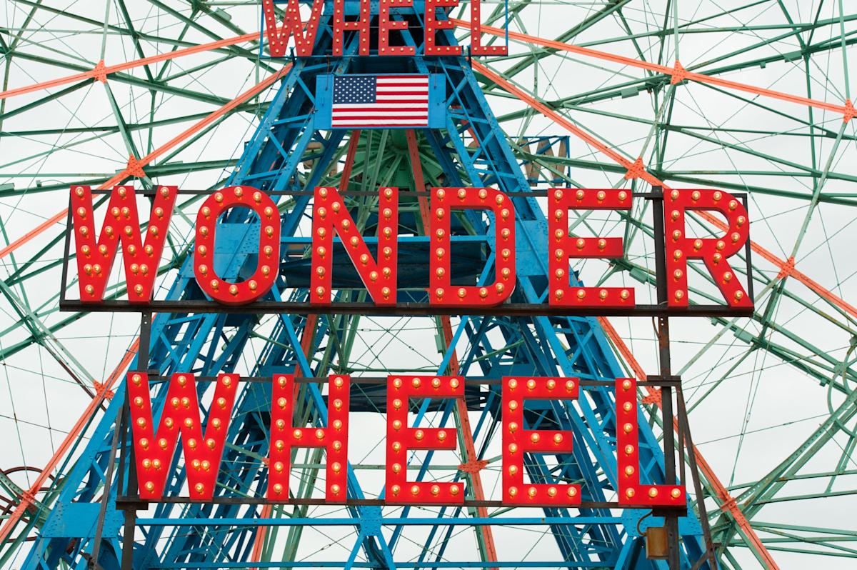 Denos Wonder Wheel Amusement Park