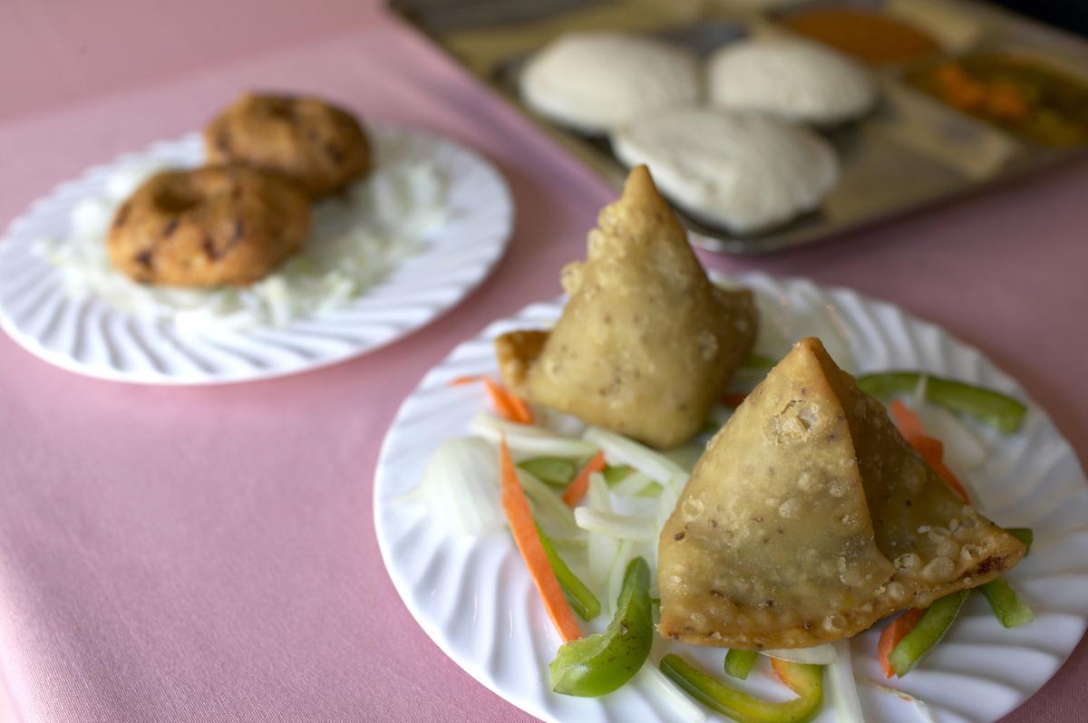 Dosa Garden, samosa