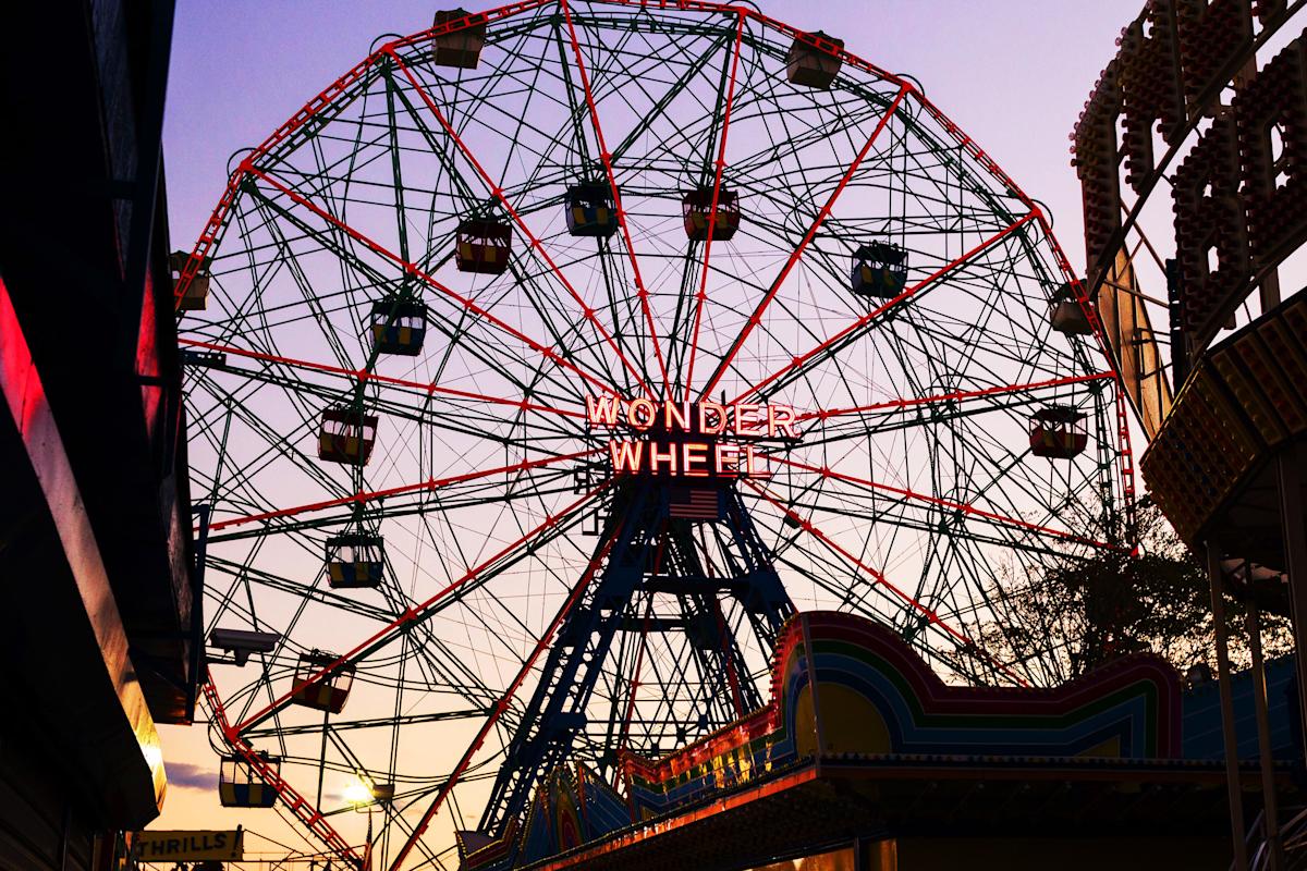 coney-island-brooklyn-nyc-photo-matthew-penrod-nyc-and-company