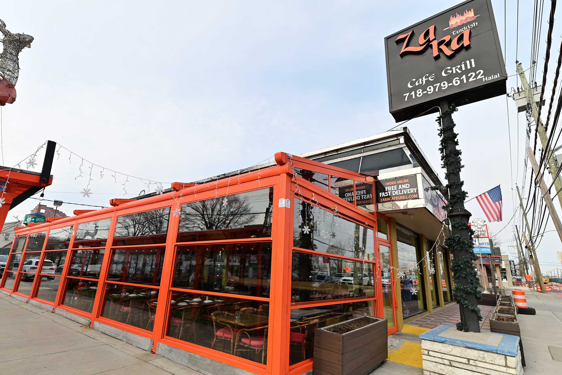 Zara-Cafe-Grill-Staten-Island-NYC-Photo-CR-3.jpg