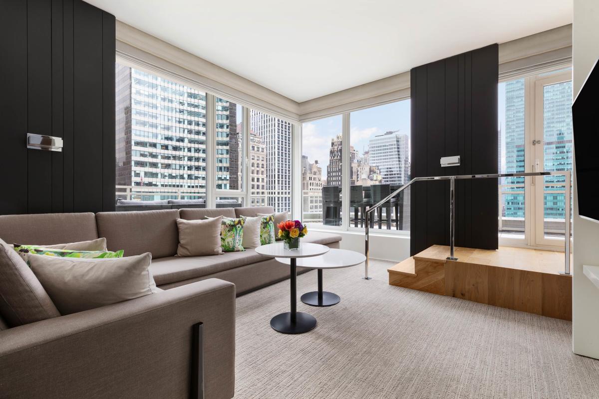 andaz-5th-avenue-midtown-east-manhattan-nyc-andaz_5th_avenue_empire_terrace_living