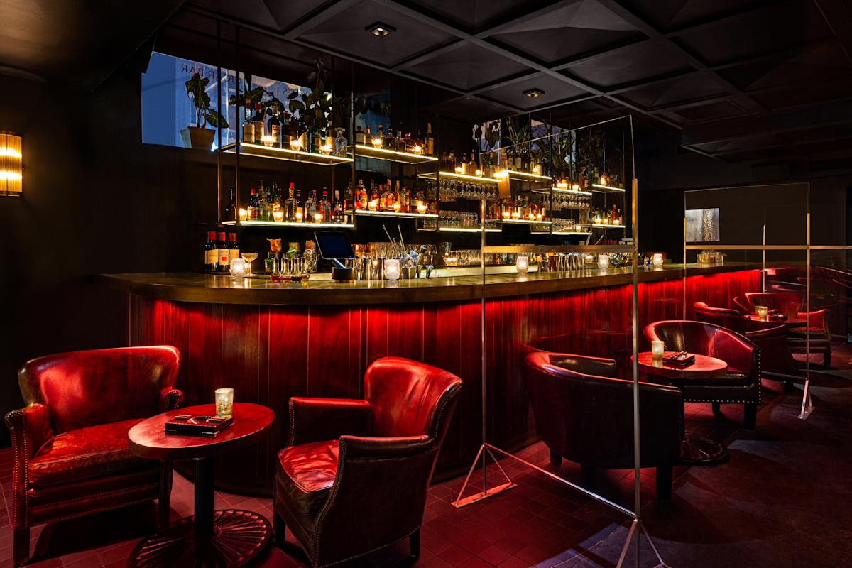 Merchants Cigar Bar Upper East Side nightlife NYC Tourism