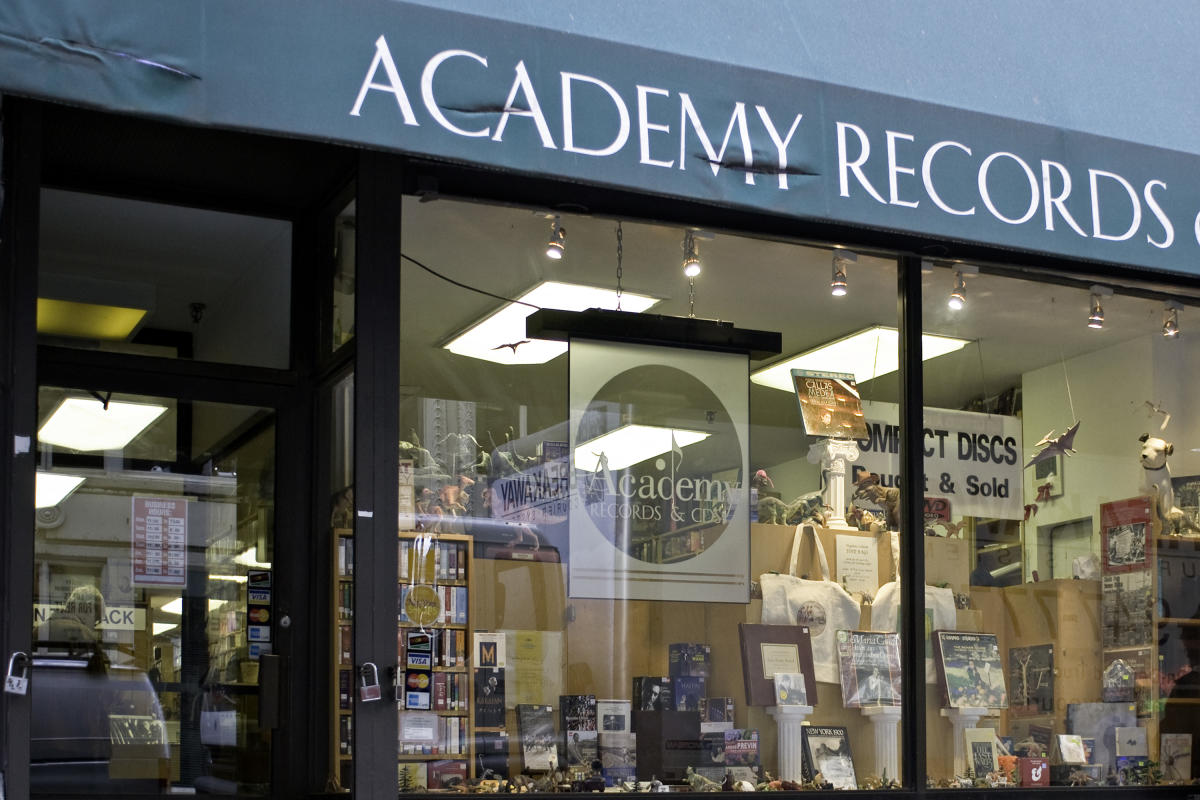 acedemyrecords_shopping_unionsquare_manhattan_nyc_photo_joel_fisher_academy_1