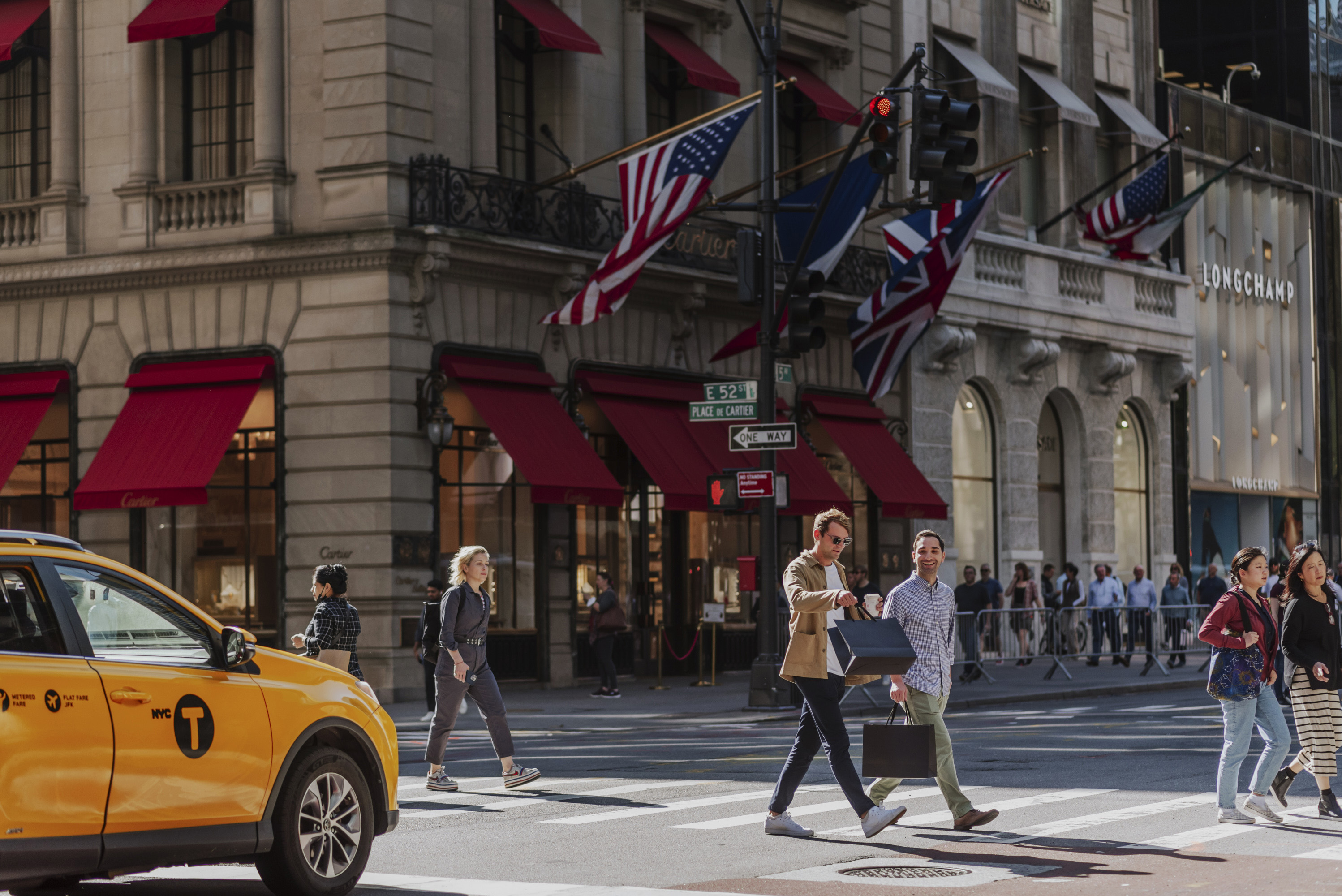 Study: Manhattan's Fifth Avenue is most expensive retail street in