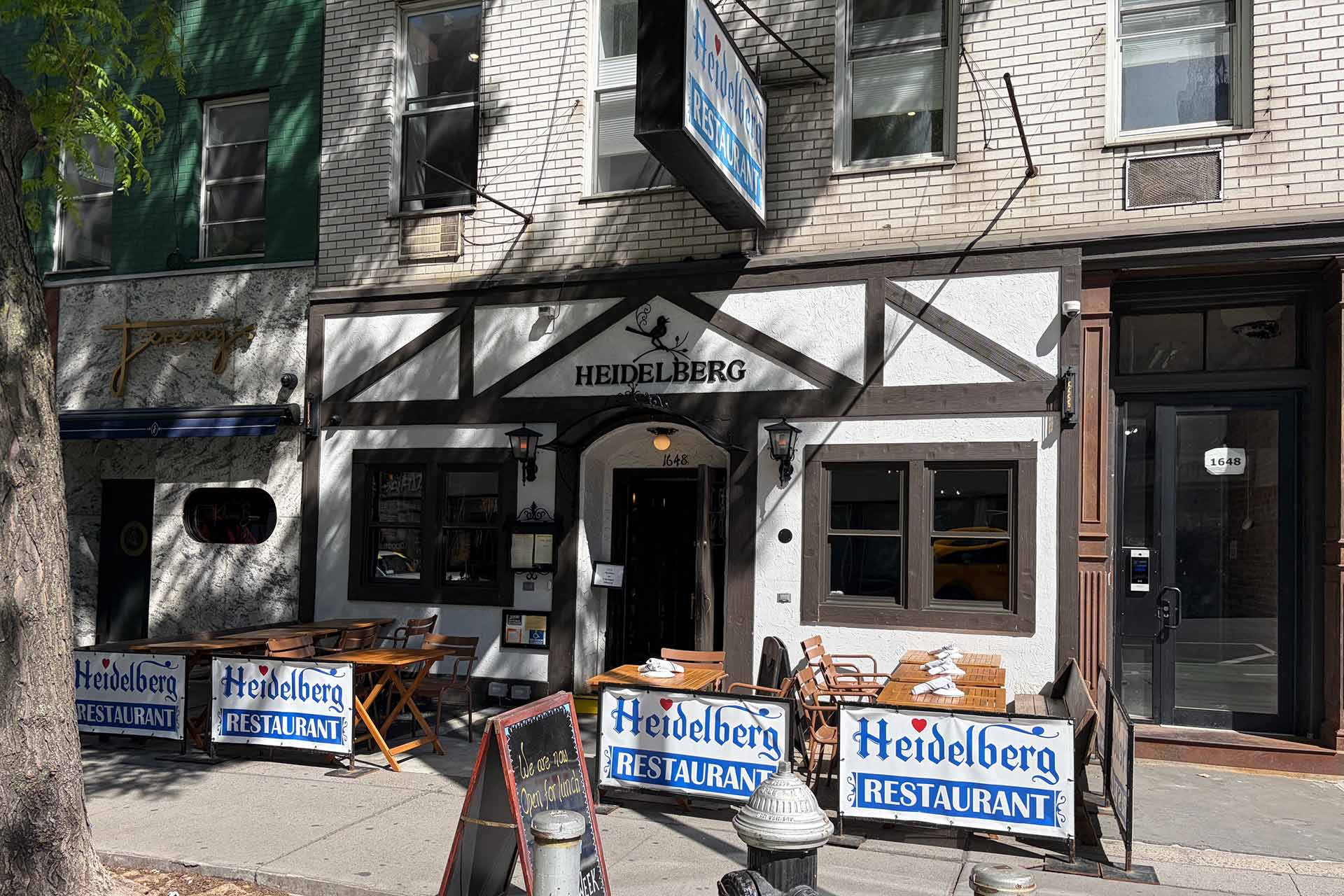 Heidelberg-Restaurant-Manhattan-NYC-Courtesy-3.jpg