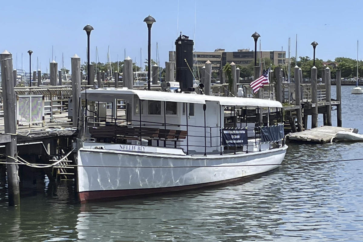 Coney Island Steamboat Company boat