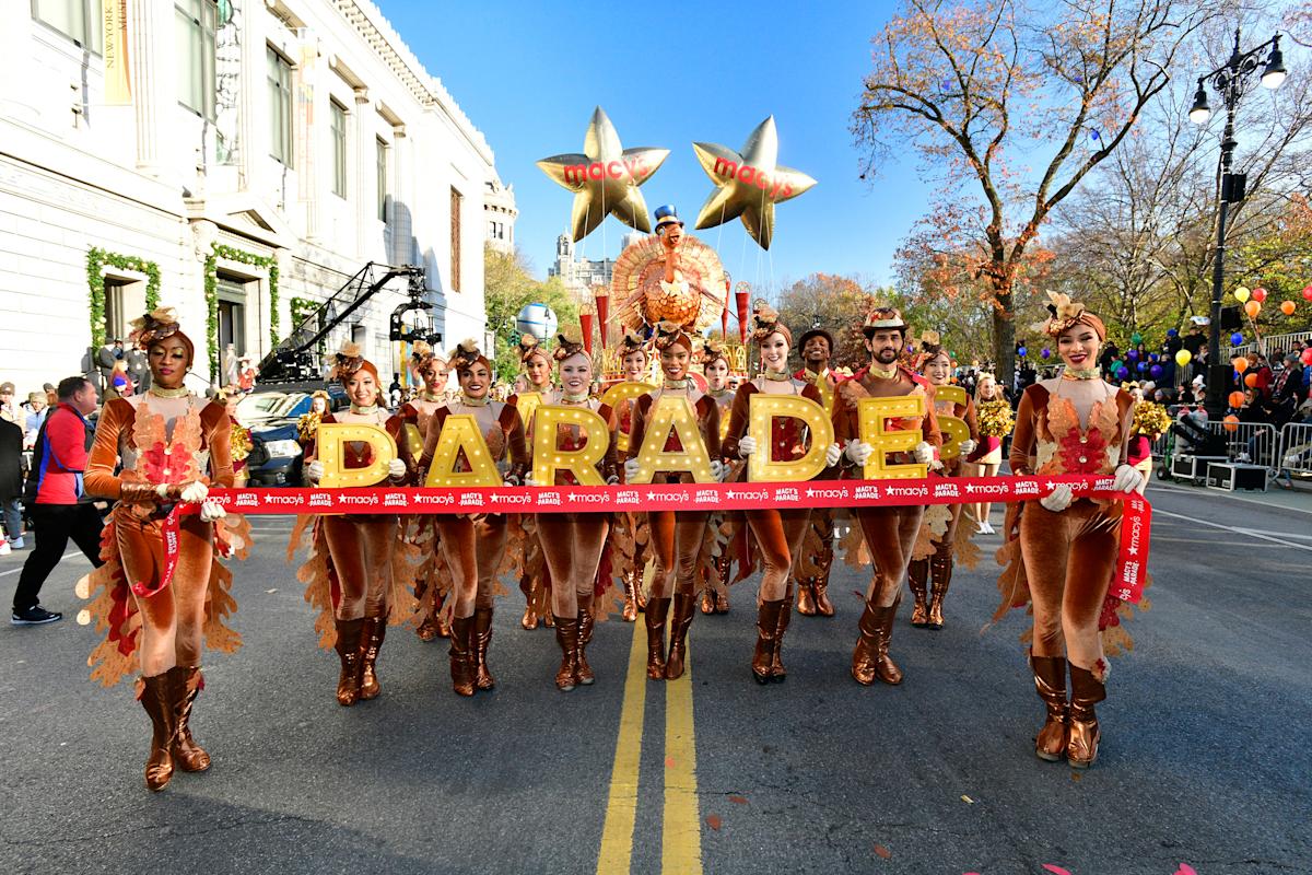 Macys-Thanksgiving-Day-Parade-Central-Park-West-Manhattan-NYC-courtesy-Macy’s-Inc.jpg