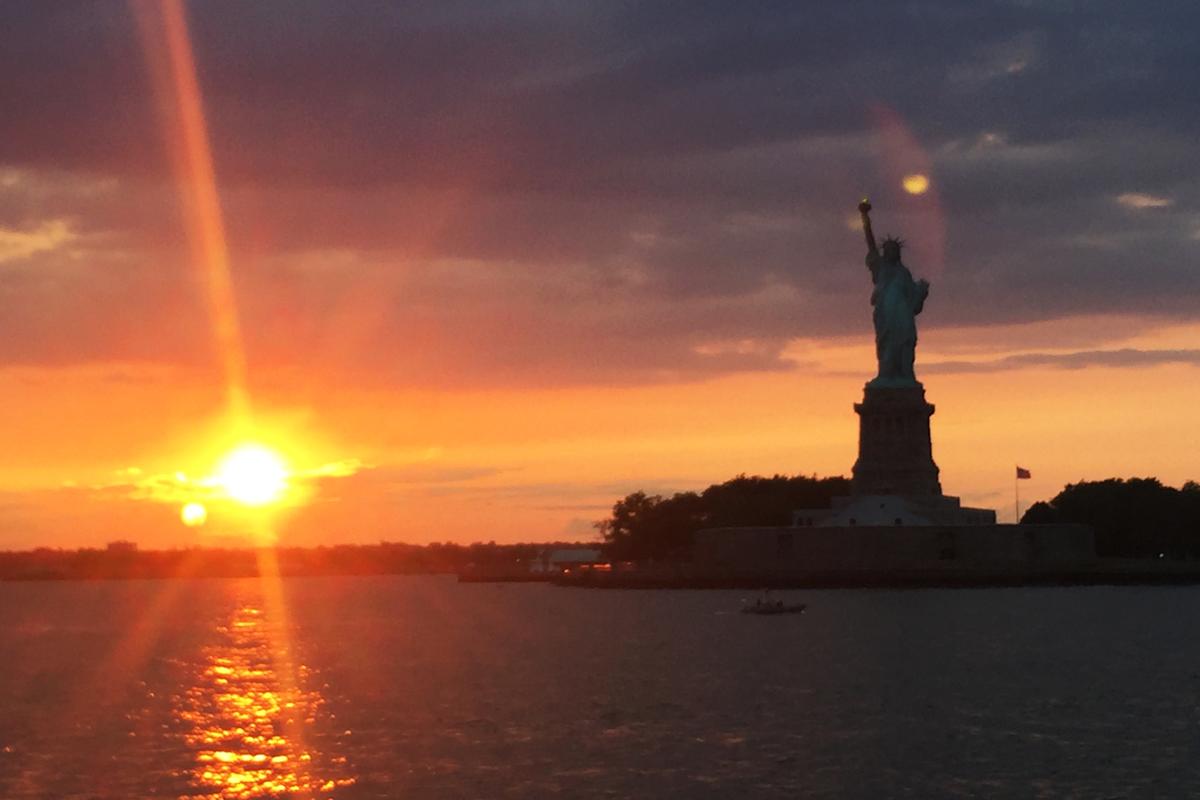 Attractions4us, Statue of Libery at sunset, nyc