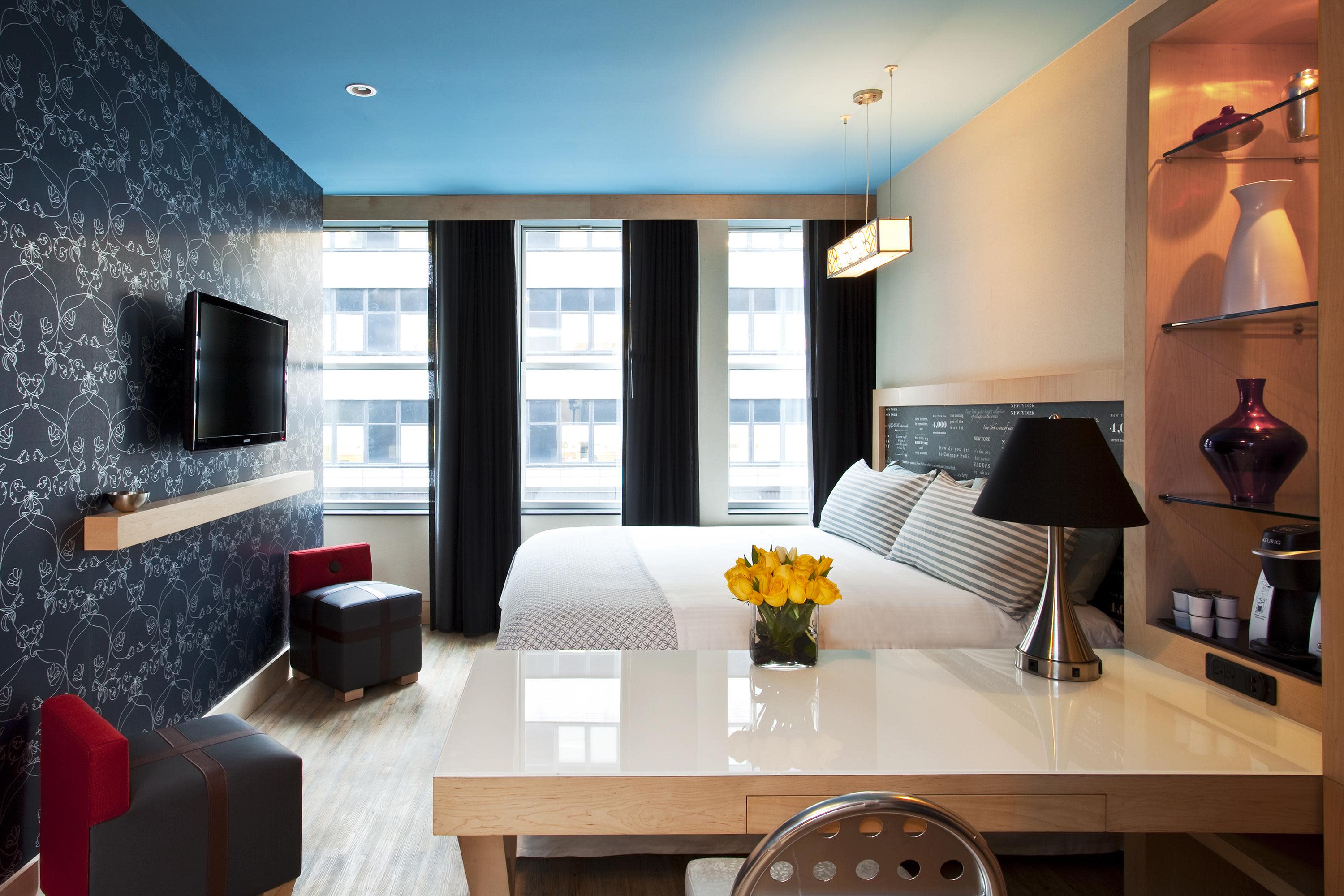 tryp_hi_res_king_room_7ca5b72b-5056-a36f-23fe9bfed7416c48