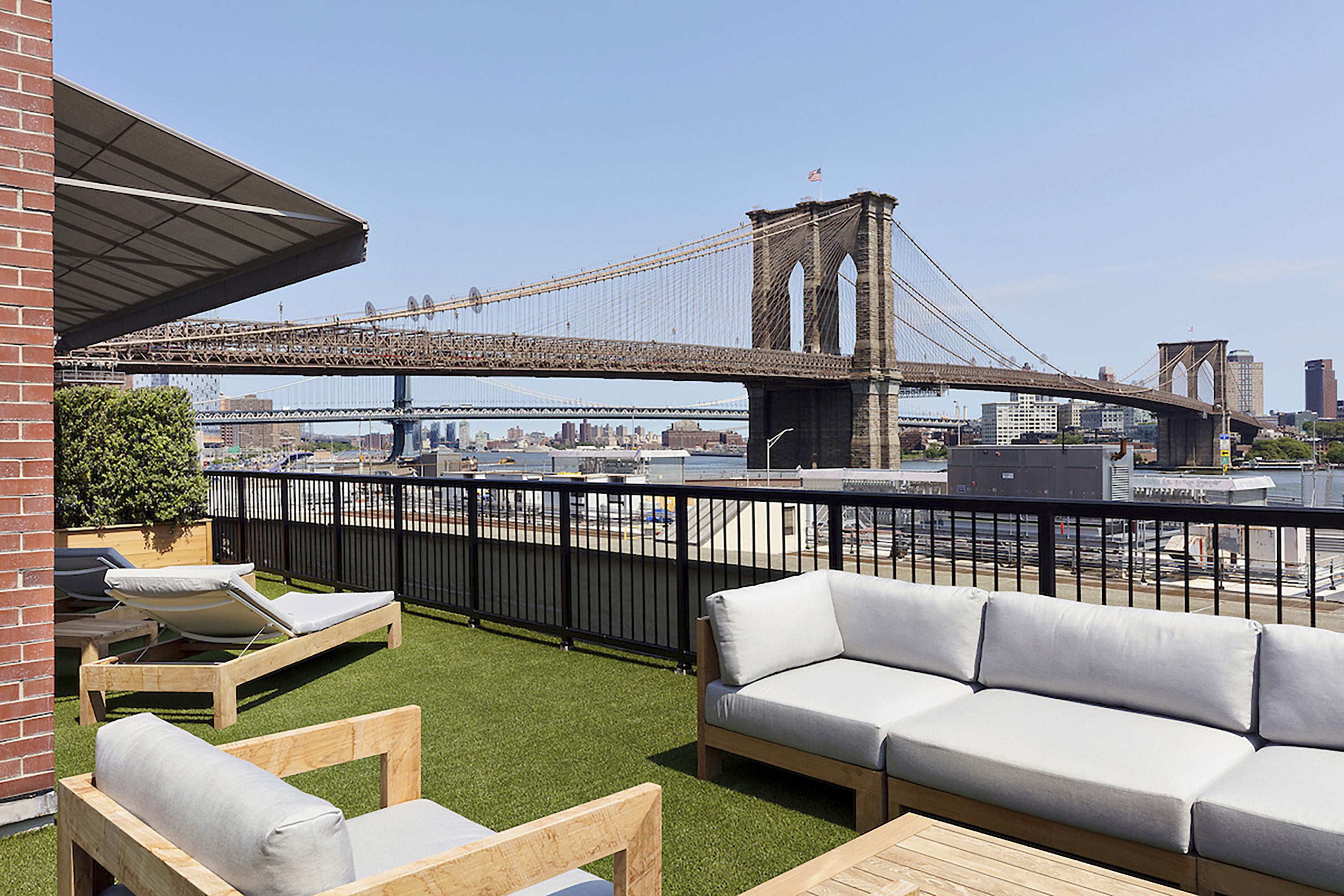 33-Seaport-Terrace-Manhattan-NYC-Photo-Courtesy-33-Seaport-Hotel-NYC.jpg