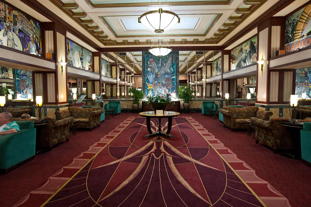 Hotel Edison, lobby