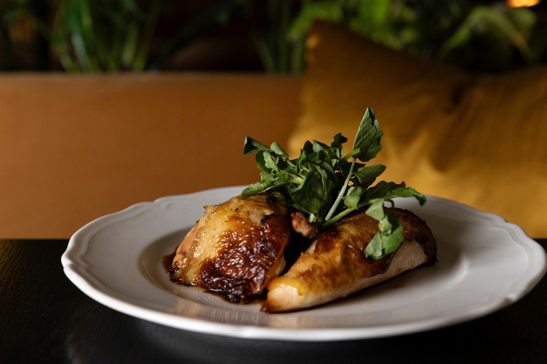 Half-Roasted-Chicken-Manhattan-NYC-Photo-Courtesy-The-Terrace-and-Outdoor-Garden.jpg