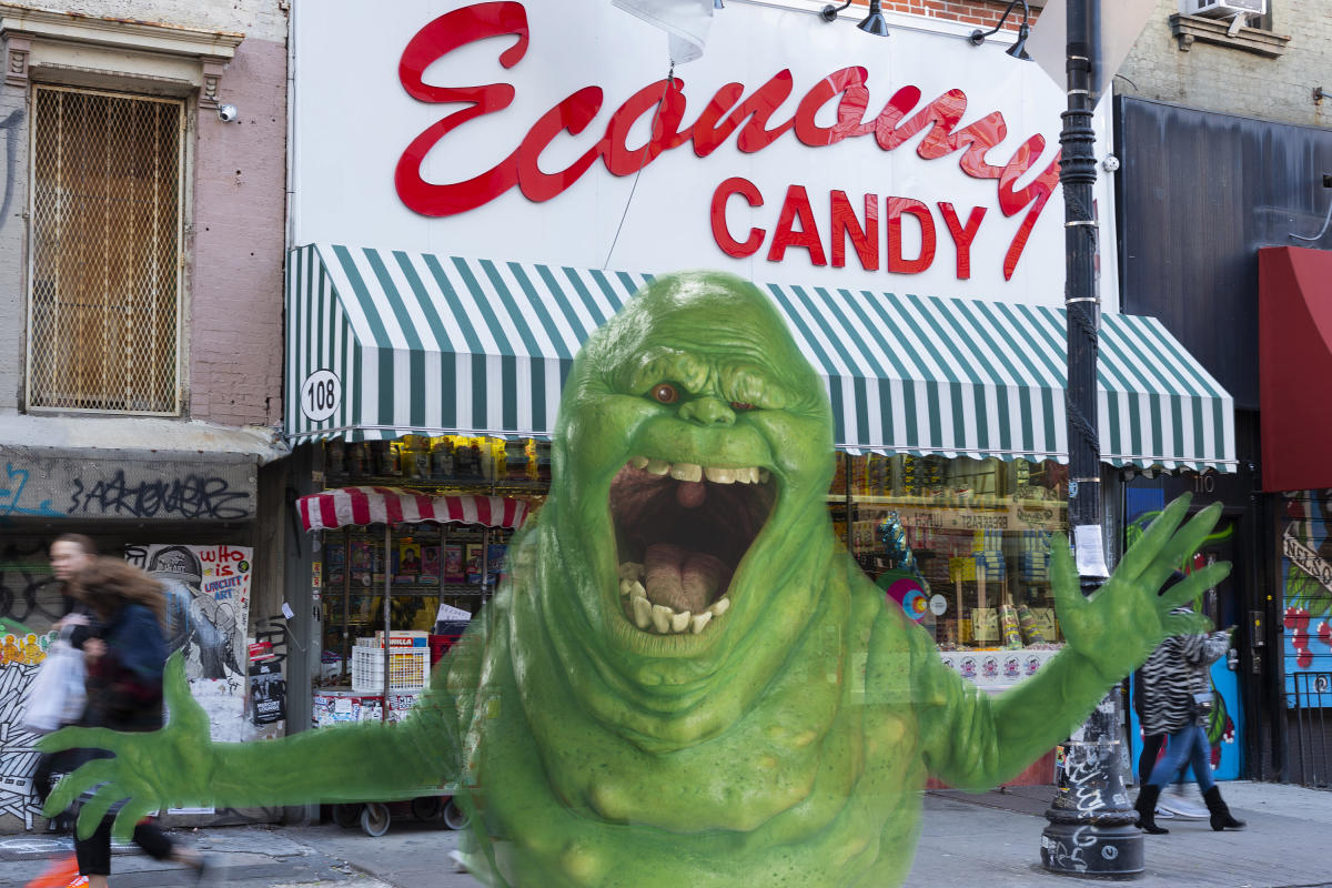 Slimer-Economy-Candy-LES-Manhattan-NYC-Photo-Elizabeth-Bick_DSF8520-3.jpg