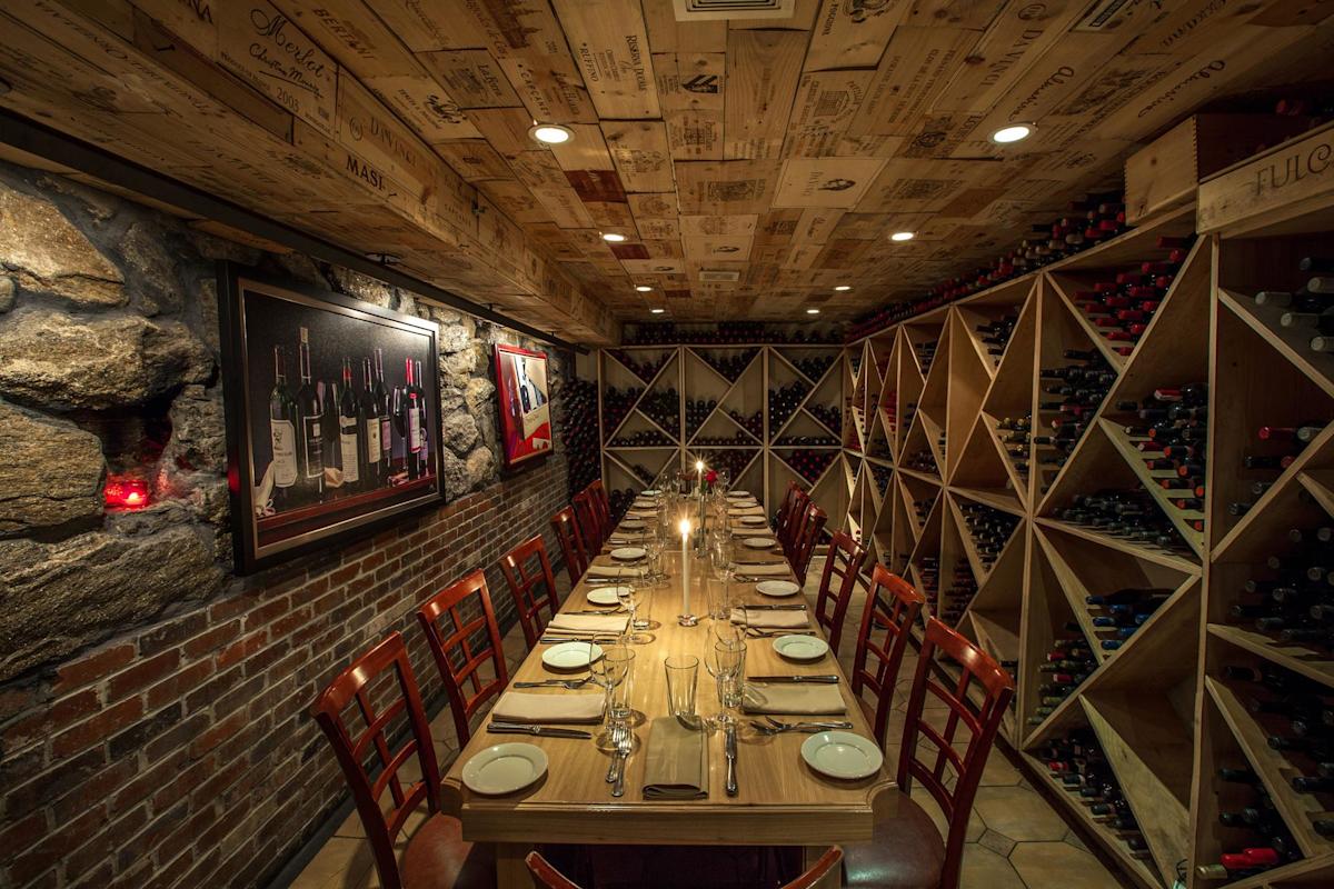 Club A Steakhouse, interior